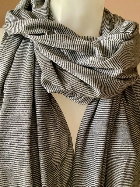 Pásikavý strieborný sal, 