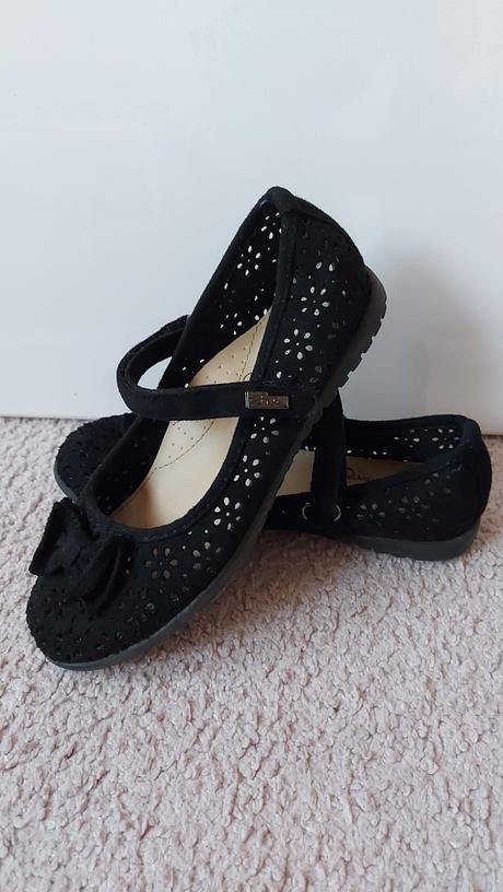 Poltopánky čierne č.32, 32