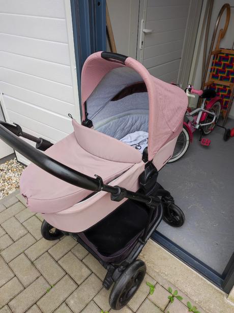 Predam a darujem ku kociku detske topanky,obleikea, easywalker,easywalker harvey2