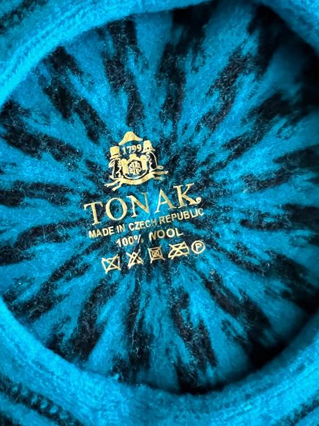 Vlnená baretka -  takmer nenosená, m