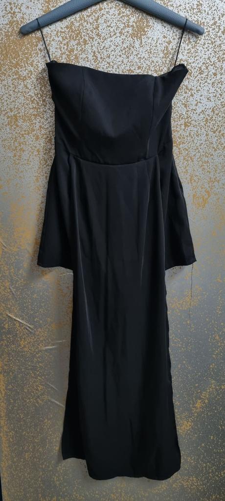 Sortkove saty missguided vel. 38, 38
