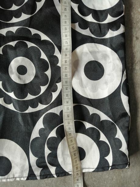 Čiernobiele šaty v134-140,8-9r., 134