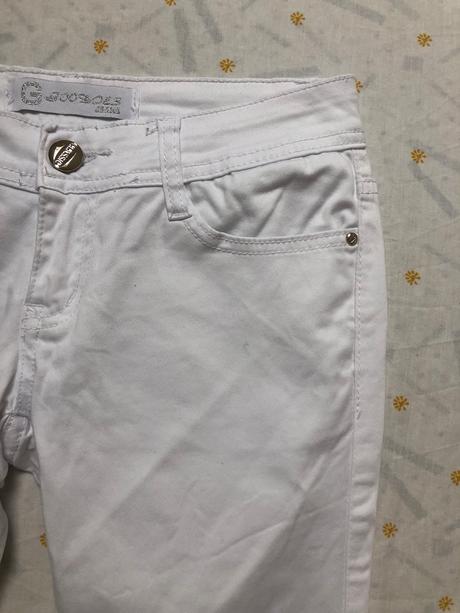 Biele trištvrťáky, 36