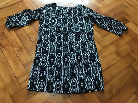 Čiernobiela tunika, s