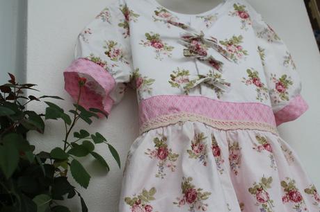 Šaty šípová ruženka, 128