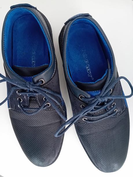 Spoločenské topanky, 33