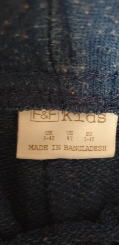 Kraťasý f&f, v. 3-4 r., f&f,110