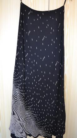 Elegantná sukňa za butiku, xl