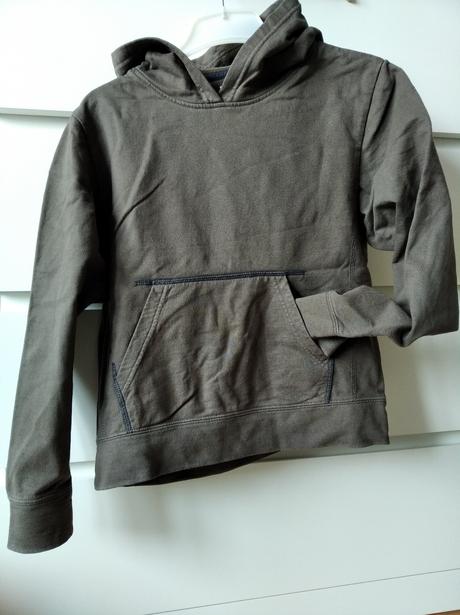 Mikina s kapucňou, 134