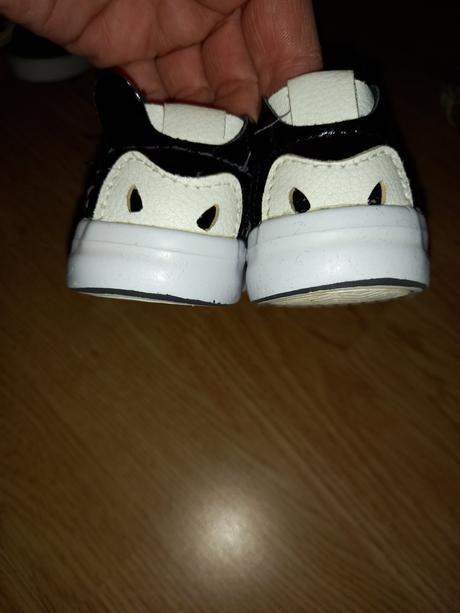 Gumene topanočky, 22