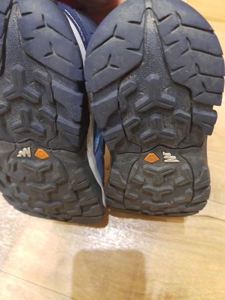 Turistické topánky, 33