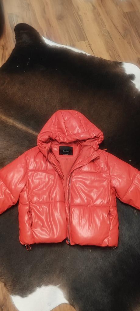 Zimná bunda, bershka,s