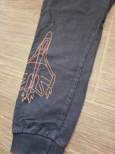 Tepláky č.122, 122