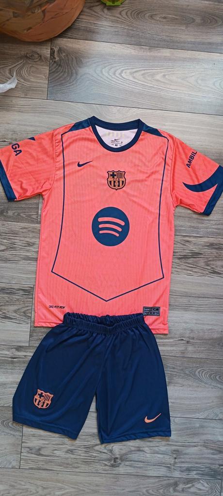 Futbalový dres, 176