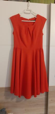 Spoločenské šaty, 38