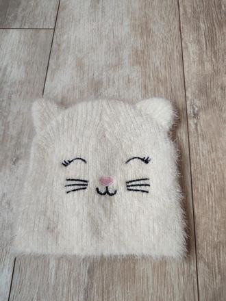 Pletená čiapka nova, 56