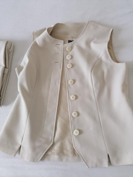 Decentný spoločenský kostým, m