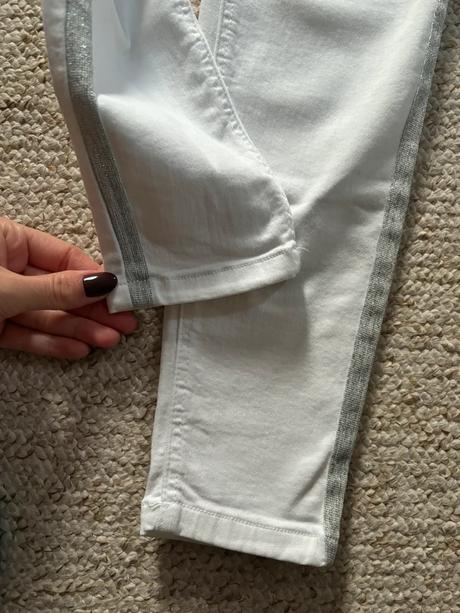 Biele úzke džínsy s bočnými pruhmi od značky zara, zara,m