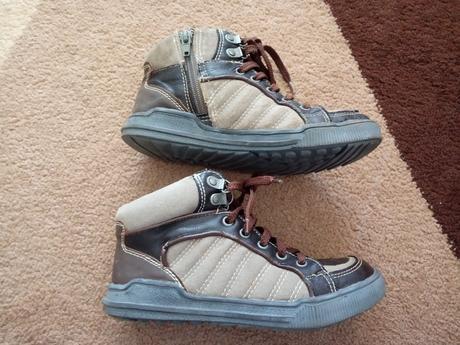 Vyssie prechodne topanky, 32