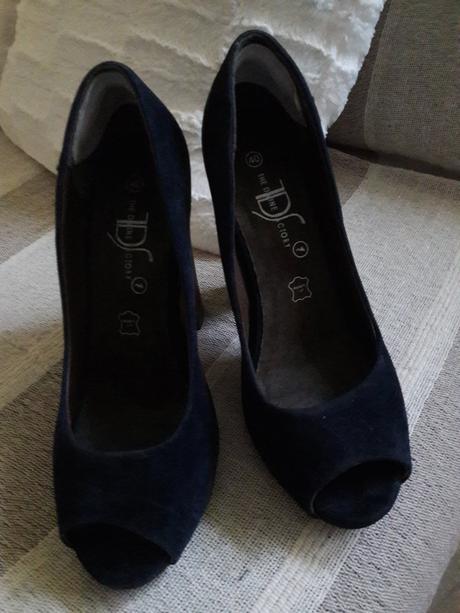 Lodičky s otvor.spickou the divine factory, 40