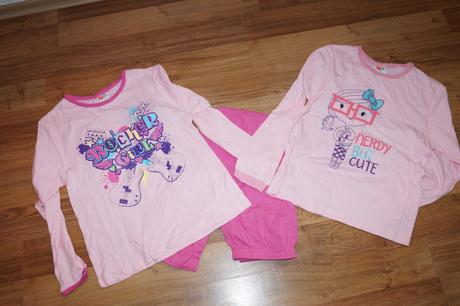 Pyžamko s dvomi vrškami, just play,146