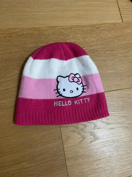 Čiapka, sanrio,98