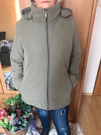 Prechodná bunda, 44