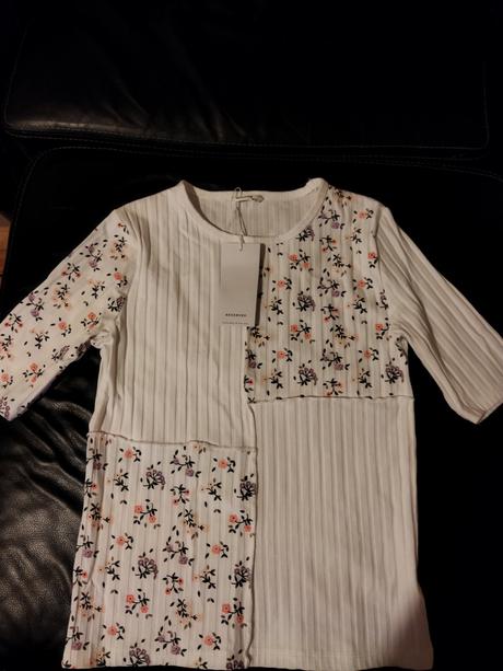 Tricko, reserved,152