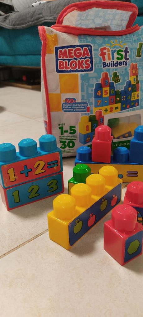 Mega bloks 30 kusov, 