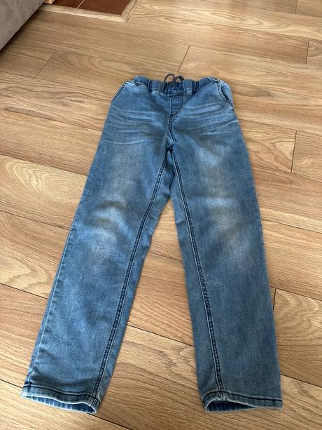 Dzinsy pomp de lux, 152