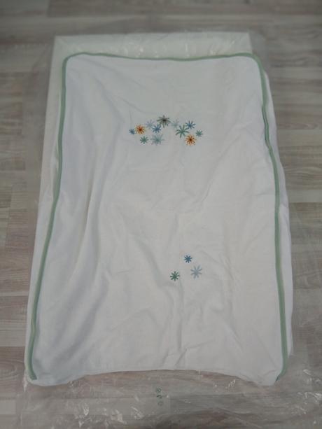 Nová prebaľovacia podložka vädra, 48x74 cm, 