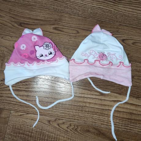 Tenké čiapočky na šnurovanie 44, 68