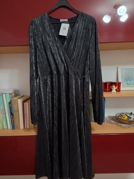 Spoločenské šaty, 48