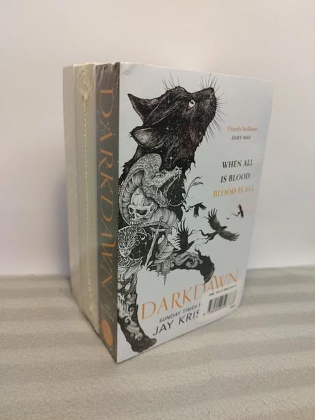 Jay kristoff - the nevernight chronicles nau24,