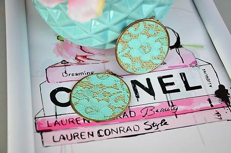 Náušnice s krajkou,