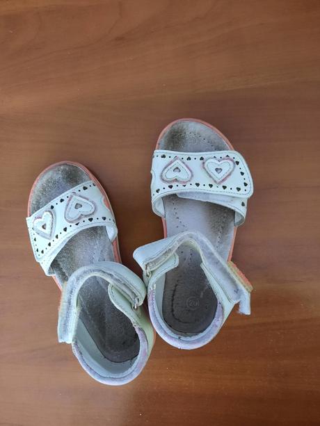 Dievčenské sandále, 26