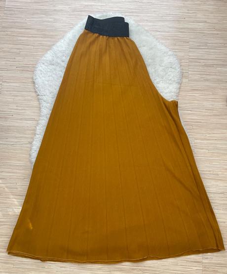 Horcicove upletove plisovane nohavice,