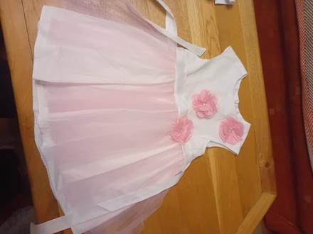 Slavnostne saticky pre dievcstko, 92