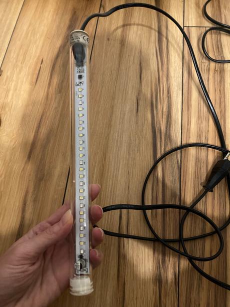 Akvárium s výbavou, 