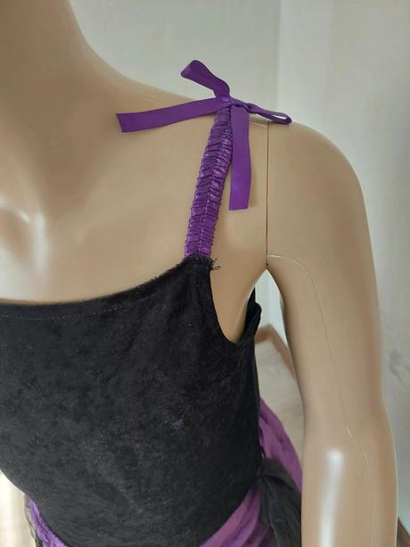 Temná princezná halloweenske šaty veľ.7-10r,