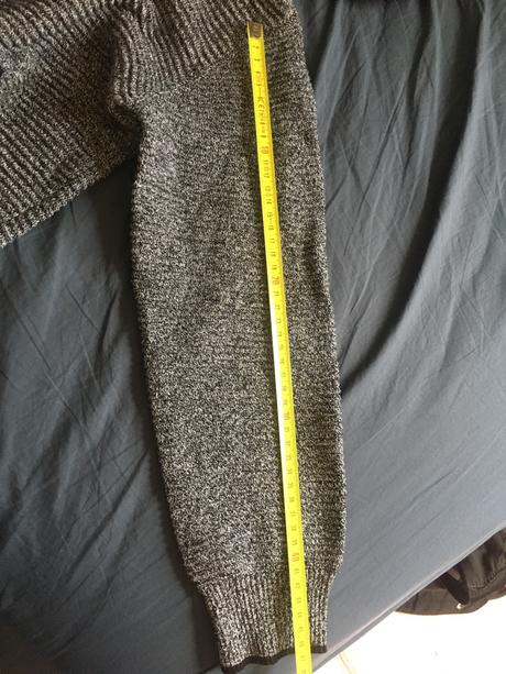 Pulover s kapucňou, chapter young,134