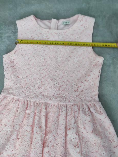 Šaty,top stav, f&f,152