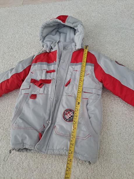 Zimná bunda 4-5r top stav, 110