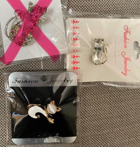 Brošne mačky od 1eur, 