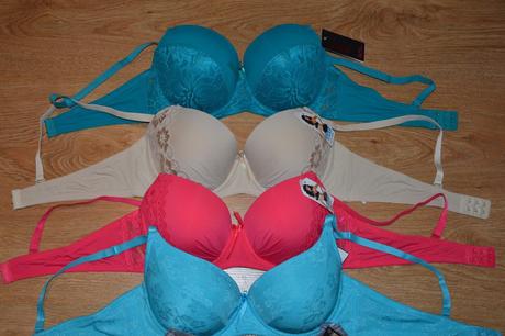 Dámska luxusná podprsenka, 75b - 95d