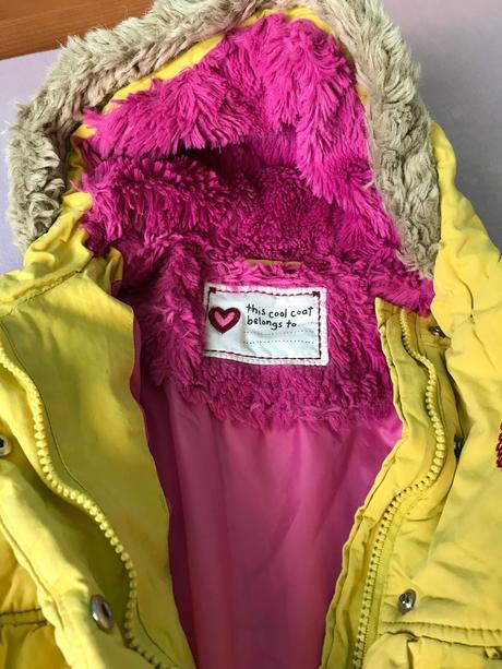 Zimná bundička s výšivkou, marks & spencer,104