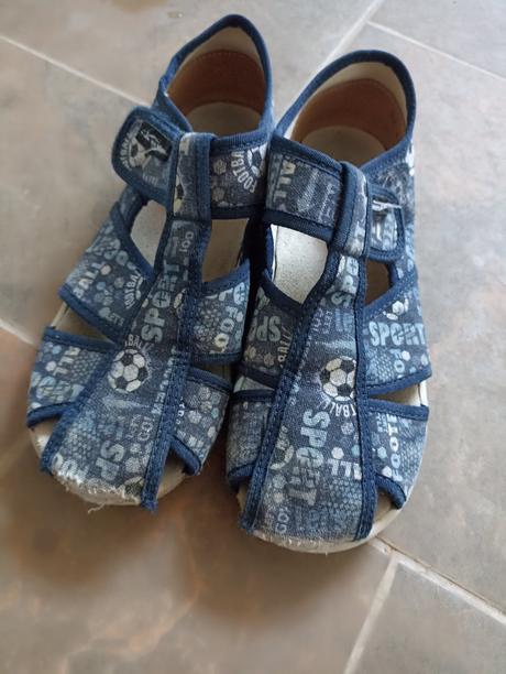 Papučky, ciciban,32