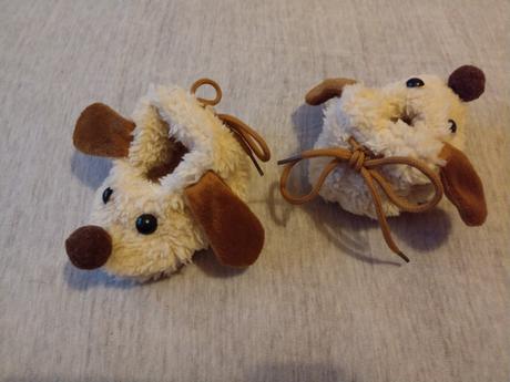 Papučky, capačky, <17