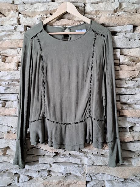 Khaki top reserved, reserved,s
