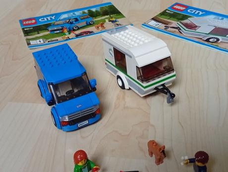 Lego 60117 dodávka a karavan, 